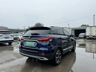 BAIC EX5