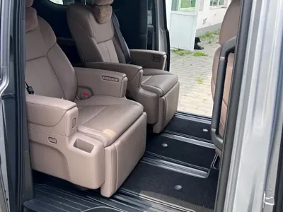 Li Auto Li MEGA
