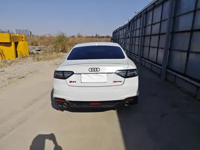 Audi A5 (Import)