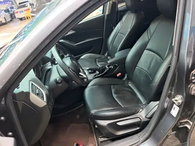 Mazda 3 Axela