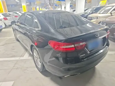 Ford Taurus