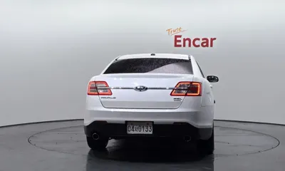 Ford Taurus