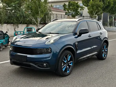 Lynk & Co 01