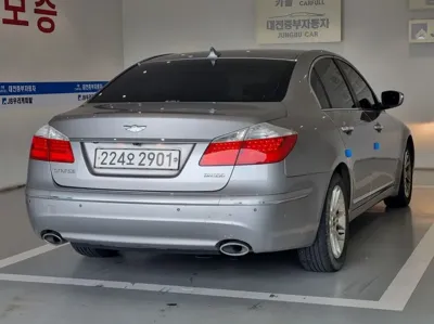 Hyundai Genesis