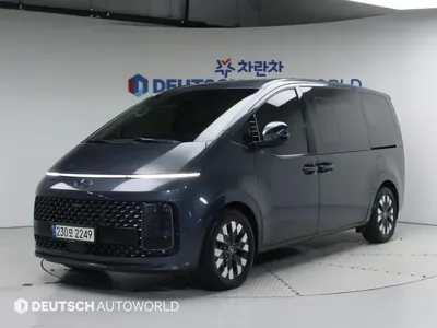 Hyundai Staria