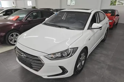 Hyundai Elantra (6th Generation