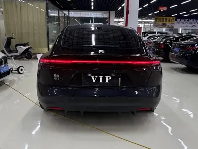 Nio ET5