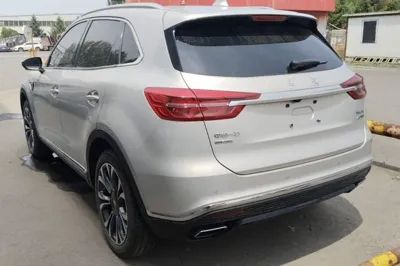 Hongqi HS5