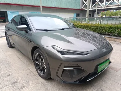 Geely Galaxy E8