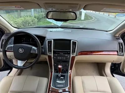 Cadillac SLS