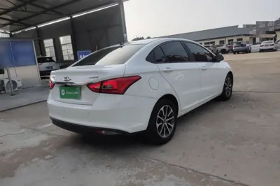 Chery Arrizo 5