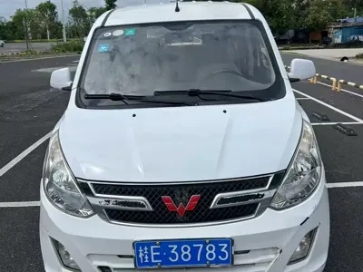 Wuling Rongguang V