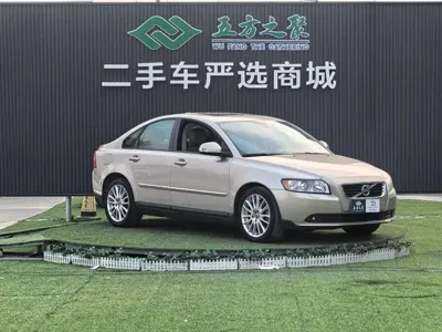 Volvo S40