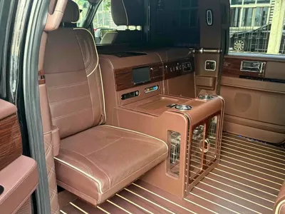 Lincoln Navigator