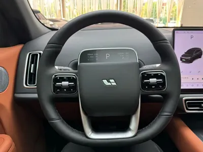 Li Auto Li L7