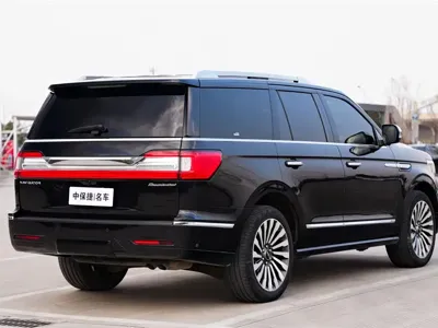 Lincoln Navigator