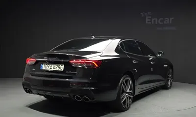 Maserati Quattroporte