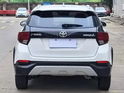 Toyota Yaris L
