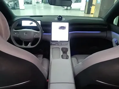 Nio EC6