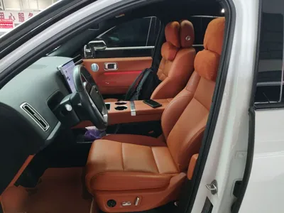 Li Auto L6