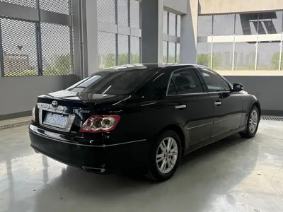 Toyota Reiz