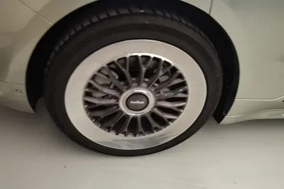 Zeekr 001