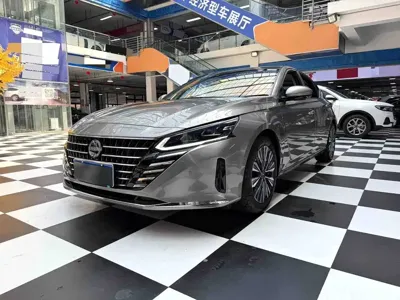 Nissan Teana