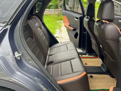 BYD e2