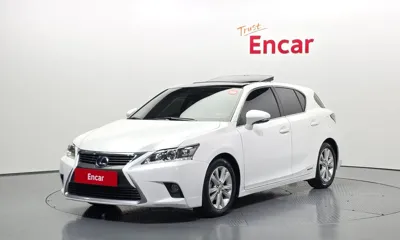 Lexus CT200h
