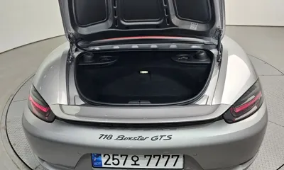 Porsche 718