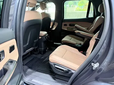 Nio ES8