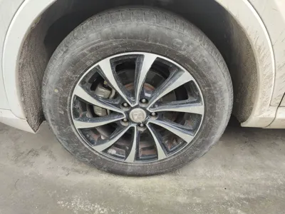 Zotye SR7