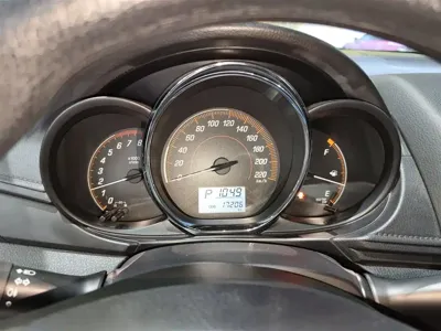 Toyota Yaris L