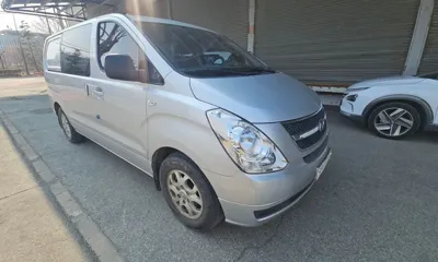 Hyundai Starex
