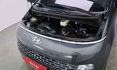 Hyundai Staria