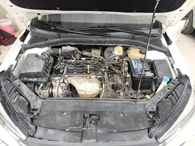 Roewe i5
