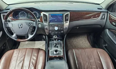 Hyundai Equus