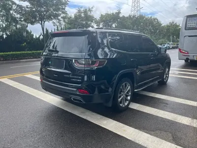 Jeep Grand Commander