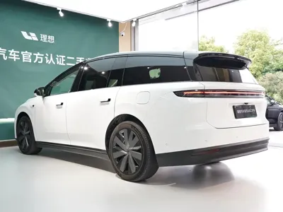 Li Auto 理想i8