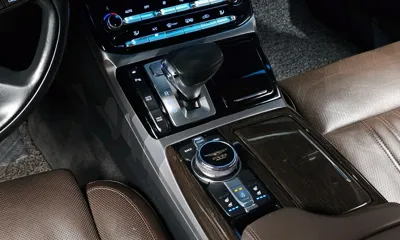 Genesis EQ900