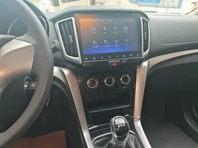 Venucia T70