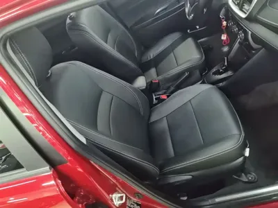 Toyota Yaris L
