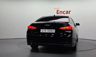 Hyundai Genesis