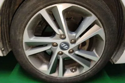 Hyundai Elantra (6th Generation
