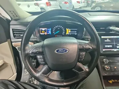Ford Taurus