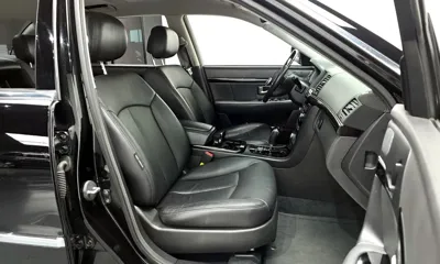 Kia Opirus