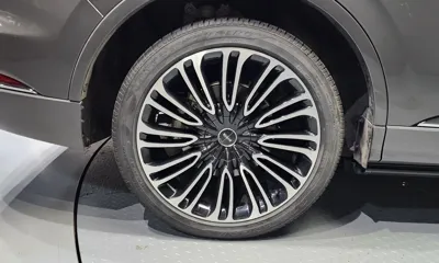 Lincoln Aviator