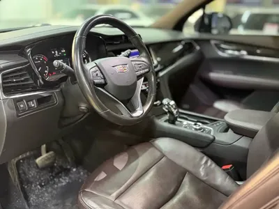 Cadillac XT6