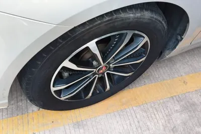 Roewe i5