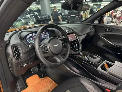 Astonmartin DBX